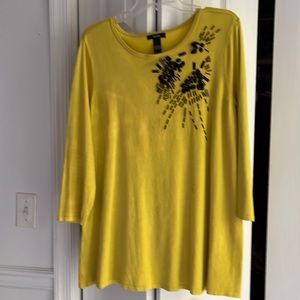 Women’s top size L, $ 10